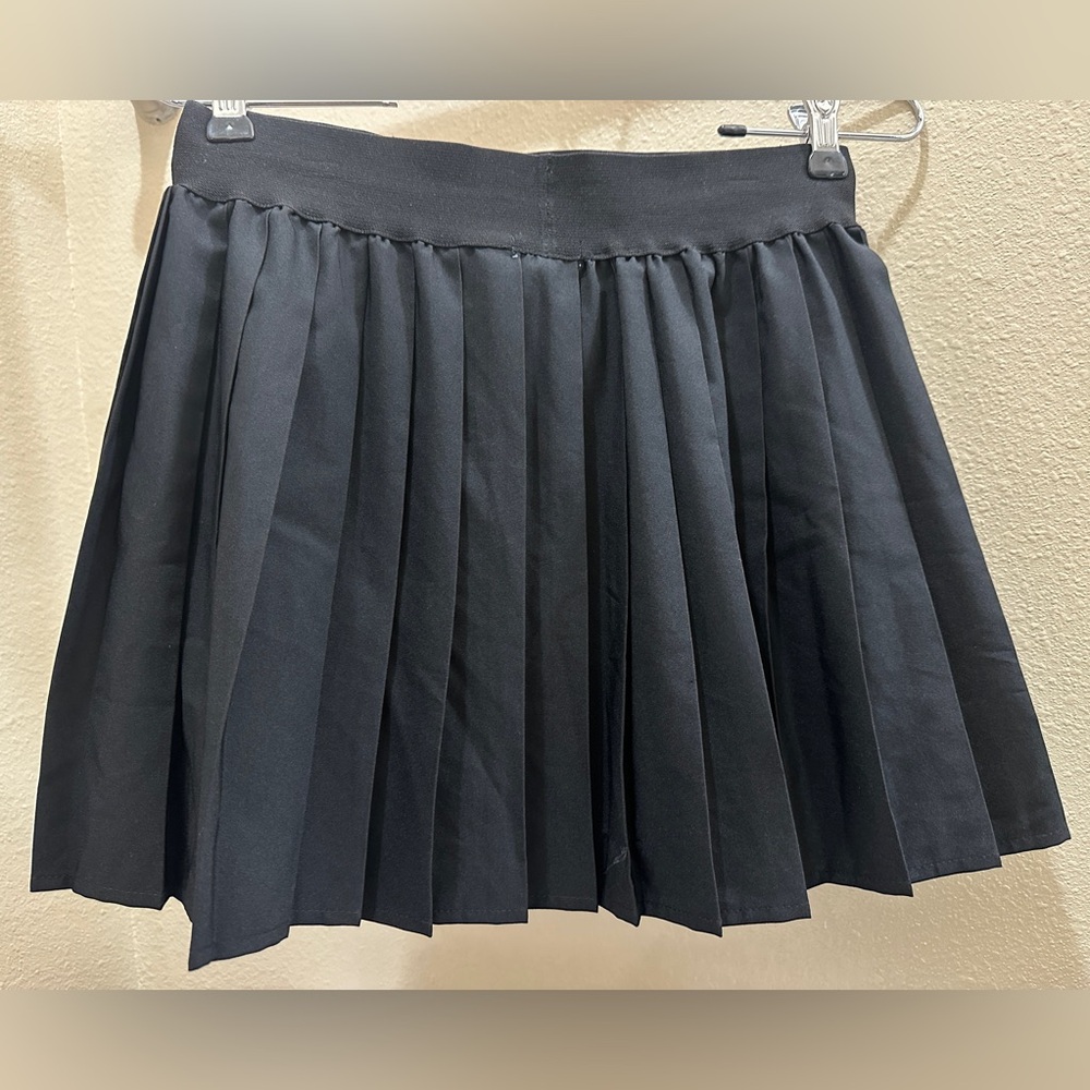 Rue 21 Black Pleated Skort Sz Small